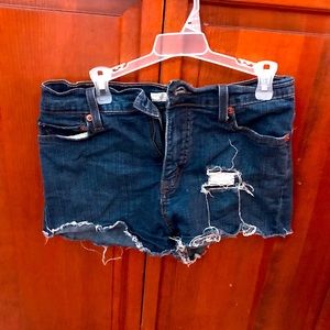 girls Levi’s jean shorts